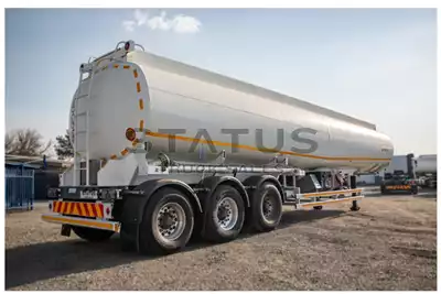 Tank Clinic Fuel tanker Tank Clinic Tri Axle Aluminuim Fuel Tanker 2014 for sale by Status Truck Sales | Truck & Trailer Marketplace