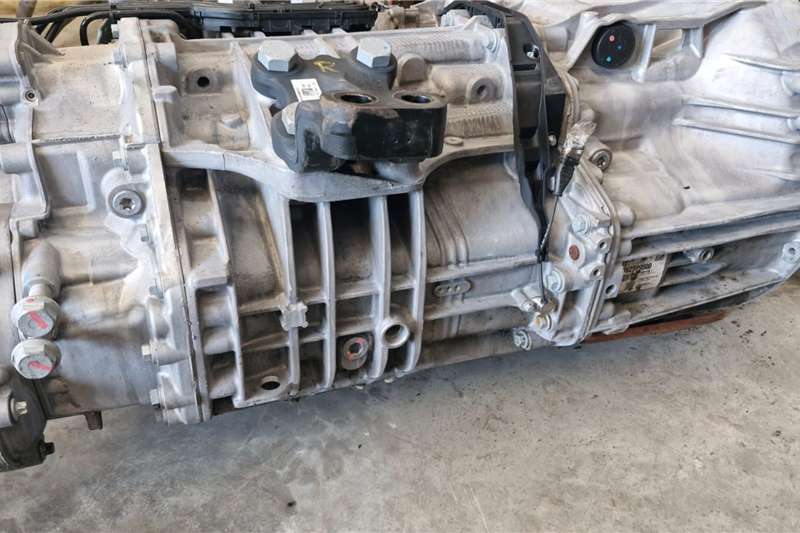 Mercedes Benz Truck spares and parts Gearboxes Mercedes Benz OM 460 Actros MP4 Engine 2023