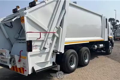 Isuzu Truck FXZ28360 TFM Compactor Bin Lifters 2016 for sale by Wolff Autohaus | AgriMag Marketplace