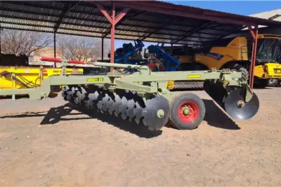 Other Tillage equipment Disc harrows ERDVARK SKSN11 36   trailed for sale by NWK Limited | AgriMag Marketplace