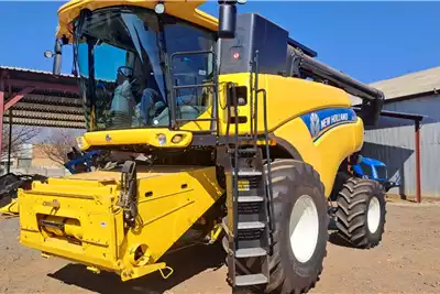 New Holland Harvesting equipment Grain harvesters CR6.80 for sale by NWK Limited | AgriMag Marketplace