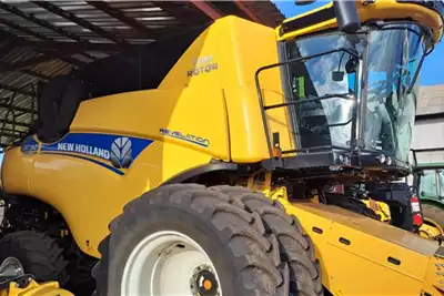 New Holland Harvesting equipment Grain harvesters CR 7.90 2022 for sale by NWK Limited | Truck & Trailer Marketplace