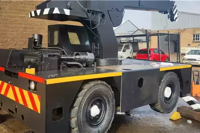 Other Cranes Shuttlelift, Mobiele kraan for sale by HVR Turbos  | AgriMag Marketplace