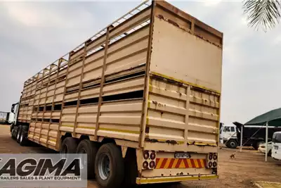 Hartland Trailers Tri Axle Double Deck Cattle 2000 for sale by Kagima Earthmoving | AgriMag Marketplace