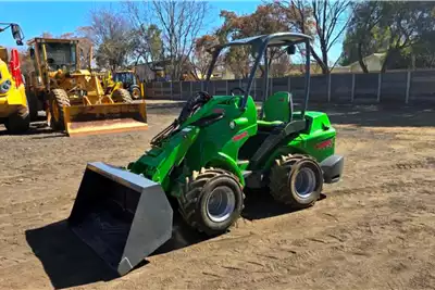 Avant Loaders Construction 528 Front End Loader 2012 for sale by Global Trust Industries | AgriMag Marketplace