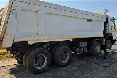 Sinotruk Tipper trucks 336 2021 for sale by BMH Trading International | AgriMag Marketplace