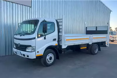 Hino Dropside trucks 2010 Hino 300 814 dropside 2010 for sale by Nationwide Trucks | AgriMag Marketplace