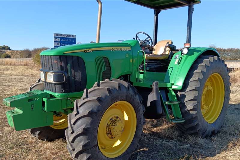 John Deere Tractors 4WD tractors John Deere 6320 4WD