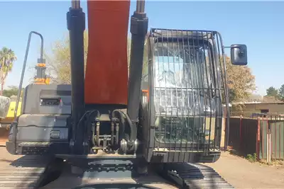 Hitachi Excavators Zexis 330 2008 for sale by WE BUY TLBs | AgriMag Marketplace