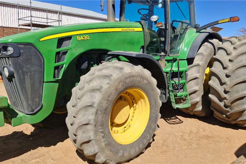 John Deere Tractors 4WD tractors John Deere 8430 2008