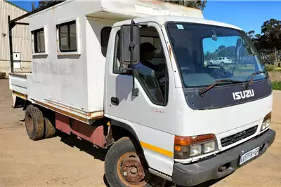 Isuzu Dropside trucks Isuzu NPR300 1999 for sale by Therons Voertuig | AgriMag Marketplace