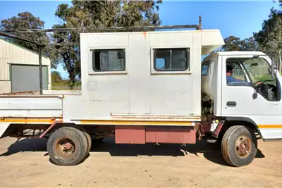 Isuzu Dropside trucks Isuzu NPR300 1999 for sale by Therons Voertuig | AgriMag Marketplace