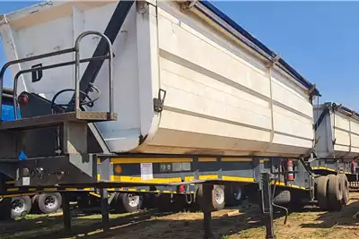 Other Agricultural trailers Tipper trailers 2 Axle 2010 for sale by MRJ Transport cc | AgriMag Marketplace