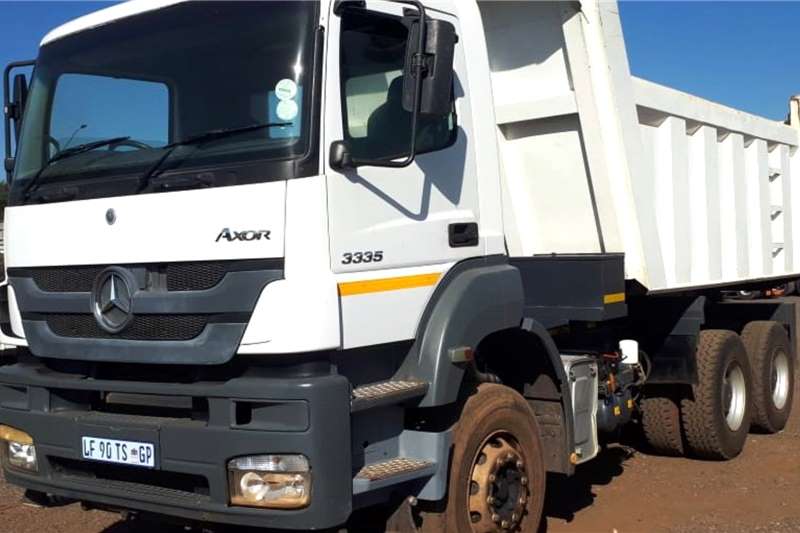 Trucks and Trailers in [region] on AgriMag Marketplace