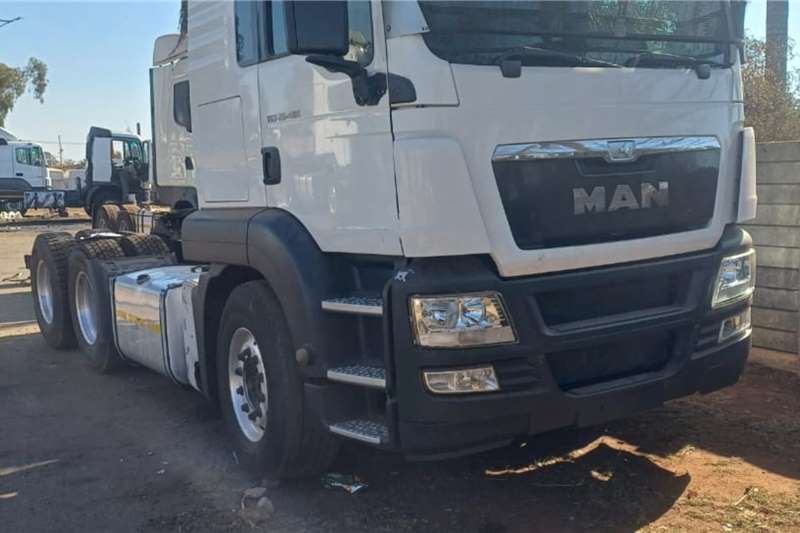 [make] Truck tractors in South Africa on Truck & Trailer Marketplace