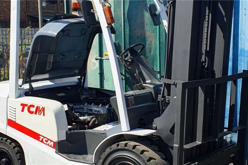 A and B Forklifts | Truck & Trailer Marketplace