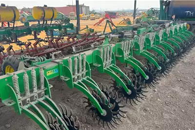 Other Planting and seeding equipment Row planters Kole 12 ry roltandeg Hyd fold 2023 for sale by Discount Implements | AgriMag Marketplace