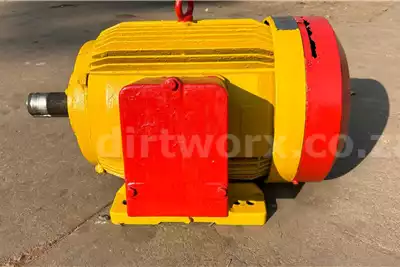 Electric motors / elektriese motors Siemens 3 phase Cage Induction Motor 55kw for sale by Dirtworx | AgriMag Marketplace