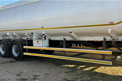 Tank Clinic Trailers Fuel tanker Tank Clinic 47 000 L Tri Axle Diesel Tanker 2007 for sale by Benjon Truck and Trailer | Truck & Trailer Marketplace