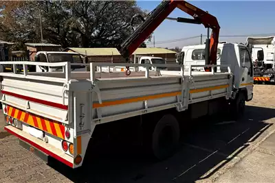 Isuzu Crane trucks Isuzu NPR400 Dropside + Palfinger PK3800 2003 for sale by CH Truck Sales | AgriMag Marketplace