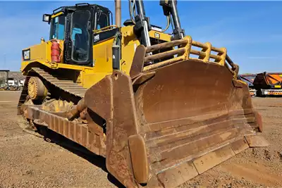 Caterpillar Dozers CAT D8R DOZER 2017 for sale by WCT Auctions Pty Ltd  | Truck & Trailer Marketplace