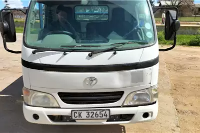 Toyota Dropside trucks Toyota Dyna 2011 for sale by Therons Voertuig | AgriMag Marketplace