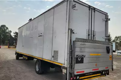 Isuzu Box trucks Isuzu FSR 800 With Tail Lift 2018 for sale by Sell My Truck | AgriMag Marketplace