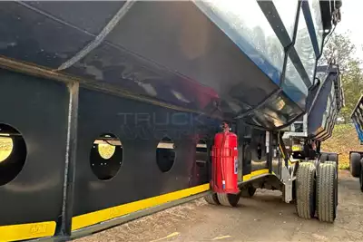 Afrit Trailers Side tipper Afrit 45 Cube Side Tipper Link 2020 for sale by Truck World | AgriMag Marketplace