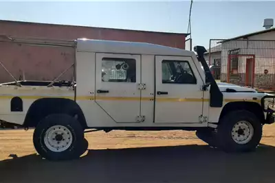 Other trucks Land Rover Defender 130 Bullet Proof D/C Bakkie 2012 for sale by Dirtworx | AgriMag Marketplace