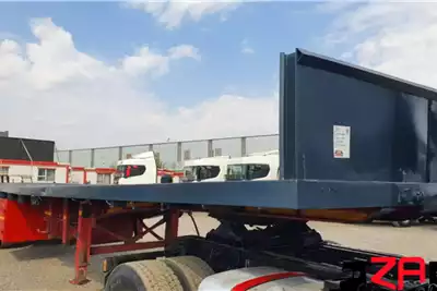 Cargo Lite Trailers Flat deck CARGO LITE TRI AXLE FLAT DECK TRAILER 2007 for sale by ZA Trucks and Trailers Sales | AgriMag Marketplace