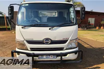 Hino Dropside trucks 300 Series 714 2013 for sale by Kagima Earthmoving | Truck & Trailer Marketplace