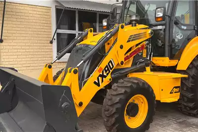 Mahindra Backhoe loader Earthmaster VX90 4WD for sale by CTC Plant Company Pty Ltd | Truck & Trailer Marketplace