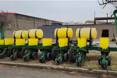 John Deere Planting and seeding equipment 8 ry .91 Planter for sale by OVS Agri | AgriMag Marketplace