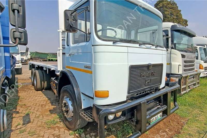 Flatbed trucks in South Africa on AgriMag Marketplace