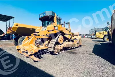 Caterpillar Dozers CAT D6R Dozer 2012 for sale by EARTHCOMP | Truck & Trailer Marketplace