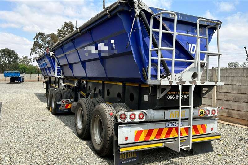 Afrit Trailers Side tipper 40 cubes (7 Available) 2017