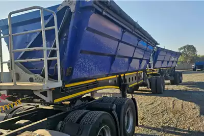 Afrit Trailers Side tipper 40 cubes (7 Available) 2017 for sale by Van Biljon Trucks Trust | AgriMag Marketplace