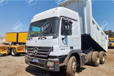 Mercedes Benz Tipper trucks ACTROS 2648 V8 6X4 10M3 TIPPER for sale by Nuco Auctioneers | AgriMag Marketplace