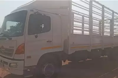 Hino Cattle body trucks Hino 500 1726 9 ton cattle rail 2014 for sale by Blue Lagune Trading 8 CC | AgriMag Marketplace