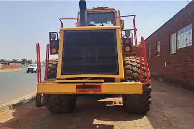 Caterpillar Dozers Wheeled Dozer CAT 824G for sale by D and O truck and plant | Truck & Trailer Marketplace