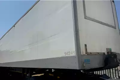 Hendred Trailers Insulated body 14.5 M Isolated Tri Axle With Tail Lift 2013 for sale by Boschies cc | AgriMag Marketplace