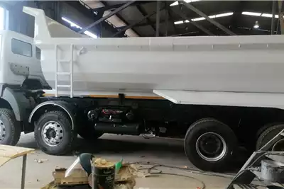 Tipper trucks Powerstar Twinsteer 18cu Tipper Truck 2018 for sale by A and B Forklifts | AgriMag Marketplace