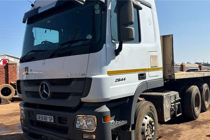 [make] Truck tractors in South Africa on Truck & Trailer Marketplace