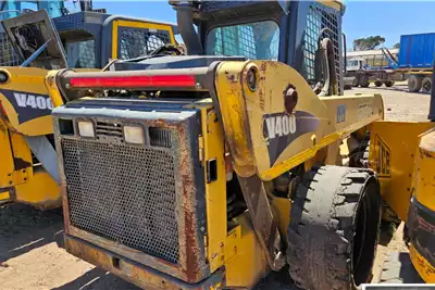 Gehl Skidsteer loader STC GEHL V400 SKIDSTEER (NON RUNNER) 2015 for sale by WCT Auctions Pty Ltd  | AgriMag Marketplace