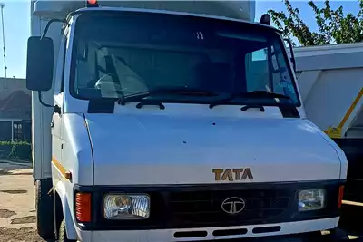 Tata Box trucks 407 2017 for sale by Denthom PTY LTD | Truck & Trailer Marketplace