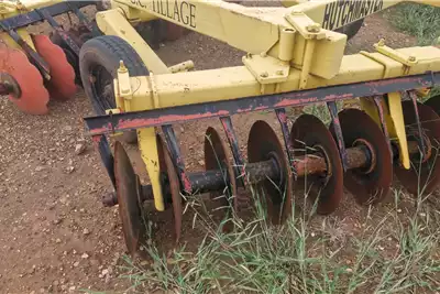 Other Tillage equipment Disc harrows Hutchmaster 14x14 Hydraulic Offset Disc 2024 for sale by Vincs se Dinge | AgriMag Marketplace