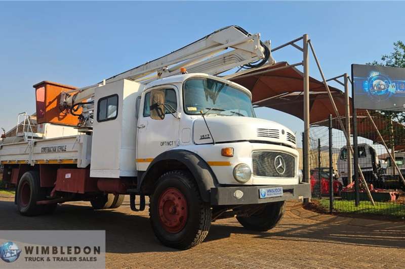 Mercedes Benz Cherry picker trucks 1517 BULLNOSE 1980