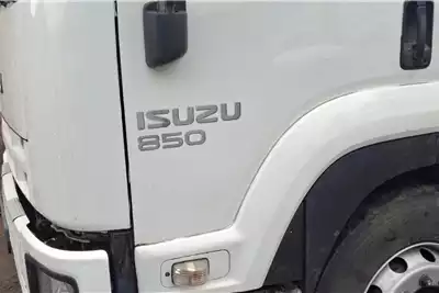 Isuzu Refrigerated trucks 850 AMT 2016 for sale by Buchanan Logistix PTY LTD | AgriMag Marketplace