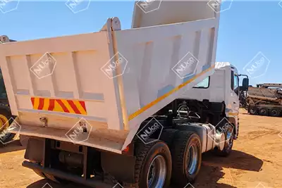 Nissan Tipper trucks UD GWE26.410 6X4 TIPPER for sale by Nuco Auctioneers | AgriMag Marketplace