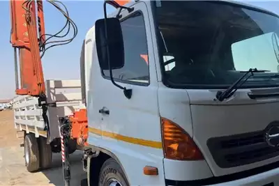 Hino Crane trucks Hino 500 1348 with Palfinger PK1200 Crane 2015 for sale by Randfontein Truck Salvage | AgriMag Marketplace